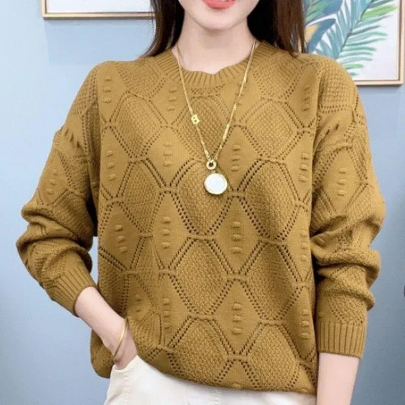Fashionable Solid Color Knitted Top, Round Neck, Loose-Fit Long Sleeve