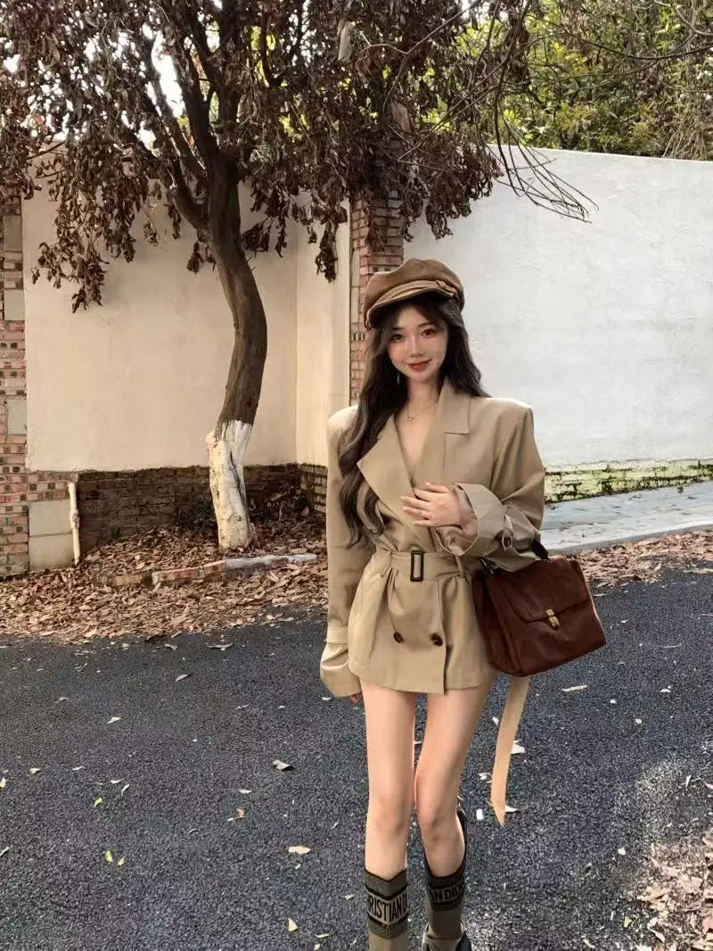 Kaki Color British Style Women's Short Coat Waist Cinched Outerwear Spring Fashion Polyester Fiber Long Sleeve Buttoned Jacket