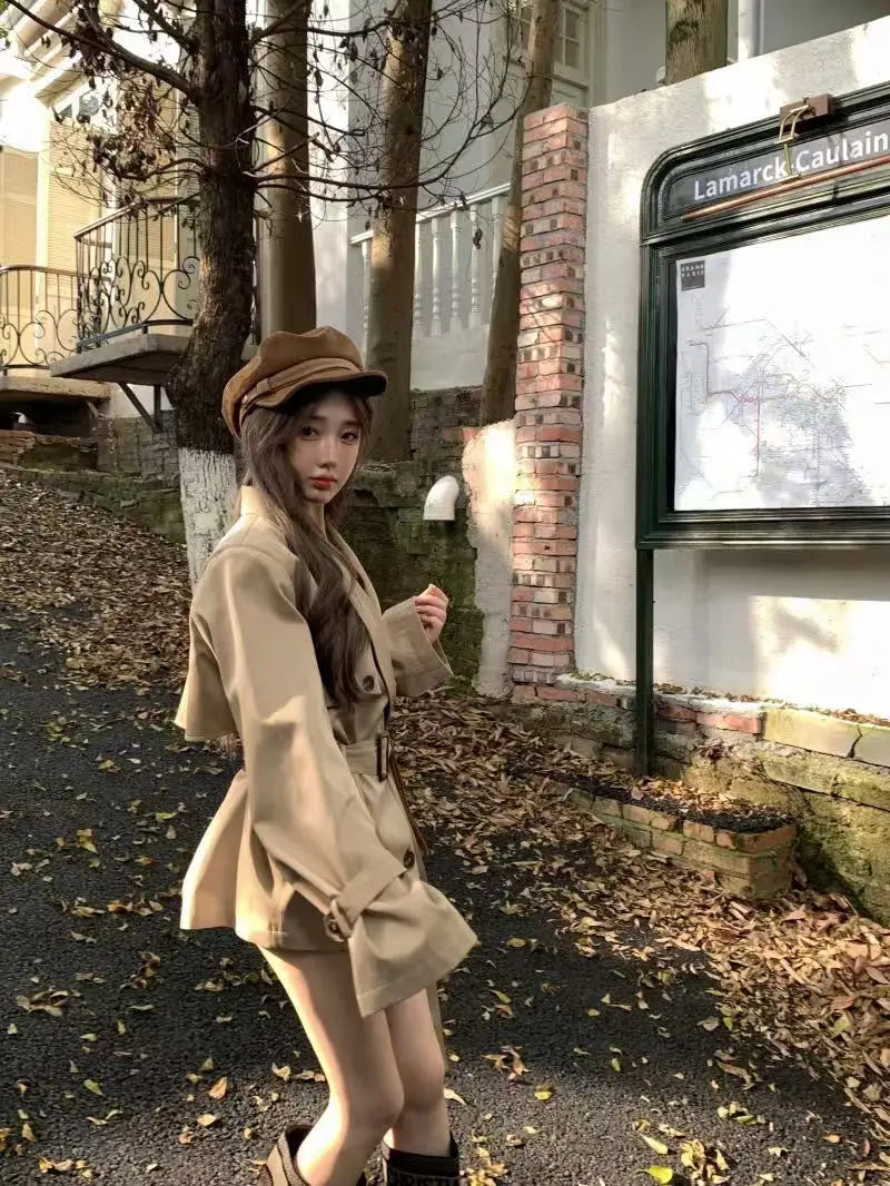 Kaki Color British Style Women's Short Coat Waist Cinched Outerwear Spring Fashion Polyester Fiber Long Sleeve Buttoned Jacket