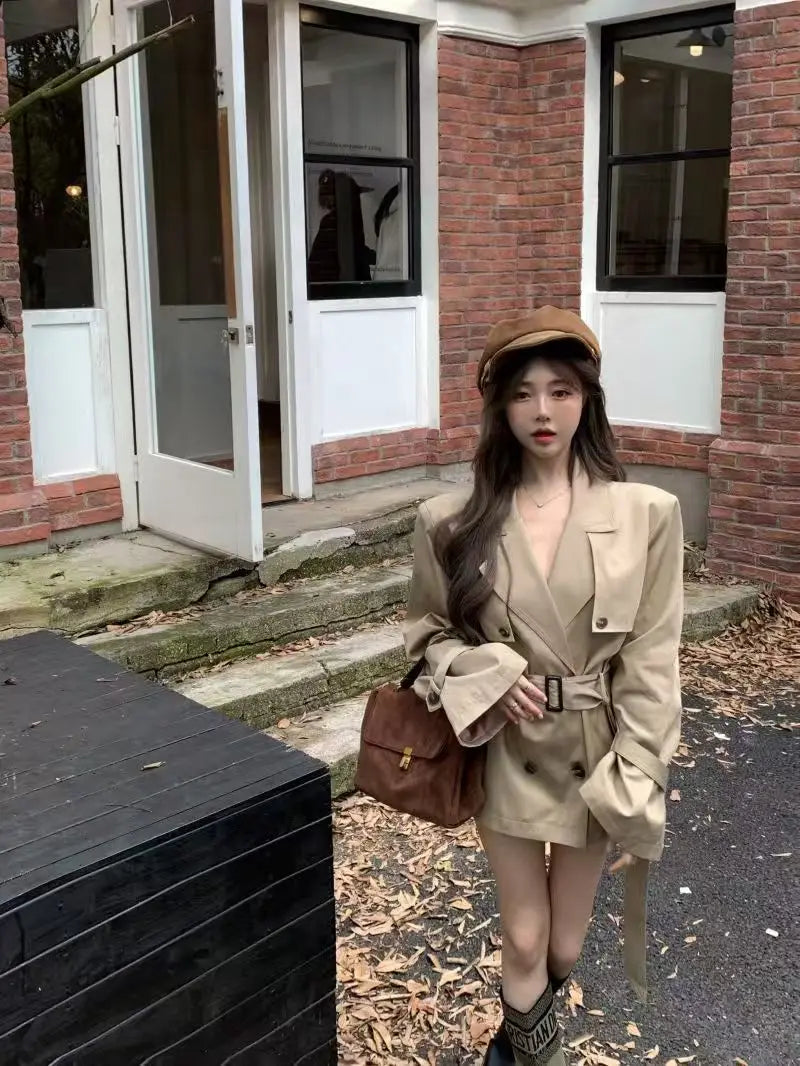 Kaki Color British Style Women's Short Coat Waist Cinched Outerwear Spring Fashion Polyester Fiber Long Sleeve Buttoned Jacket